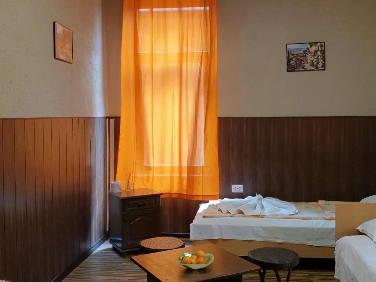 Guest house Km!Sofia - Стаи За Гости
